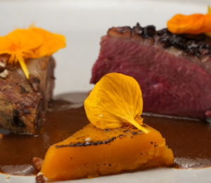 PATO, CARNITAS, MOLE MICHOACANO