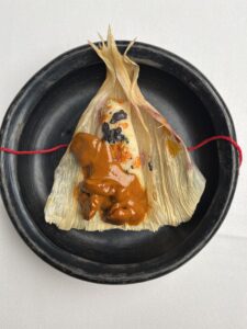 Tamal Agrio, Mole Amarillo